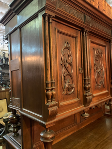 Side top of Belgium Hunting Cabinet