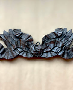 Close up of Carved Oak Cornice Ribbon